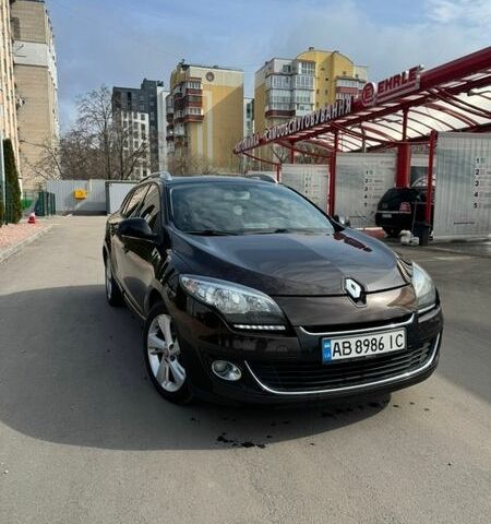 Коричневый Рено Меган, объемом двигателя 1.46 л и пробегом 270 тыс. км за 9500 $, фото 1 на Automoto.ua