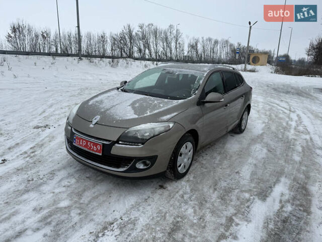 Коричневый Рено Меган, объемом двигателя 1.5 л и пробегом 268 тыс. км за 7999 $, фото 1 на Automoto.ua