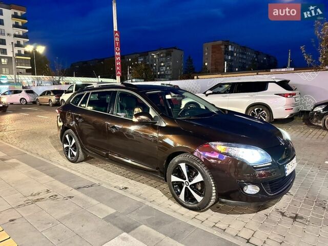Коричневий Рено Меган, об'ємом двигуна 1.6 л та пробігом 220 тис. км за 7300 $, фото 1 на Automoto.ua