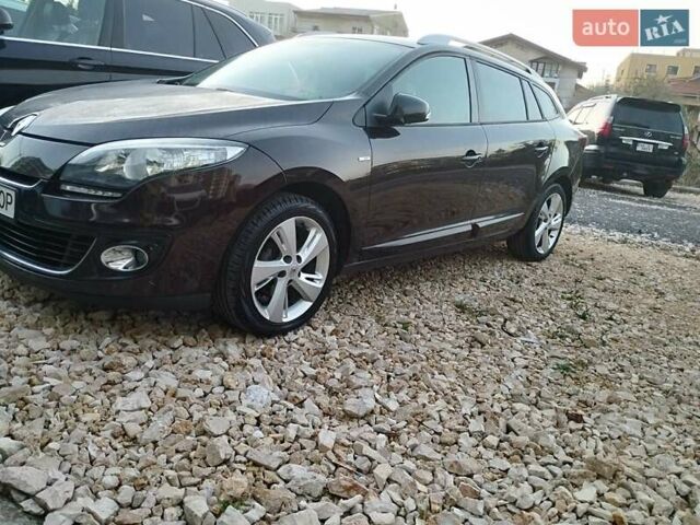 Коричневый Рено Меган, объемом двигателя 1.5 л и пробегом 263 тыс. км за 8500 $, фото 1 на Automoto.ua