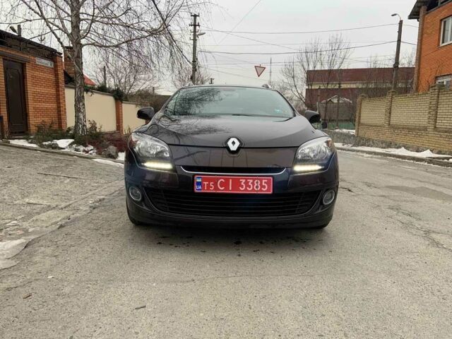 Коричневий Рено Меган, об'ємом двигуна 1.5 л та пробігом 238 тис. км за 8555 $, фото 1 на Automoto.ua