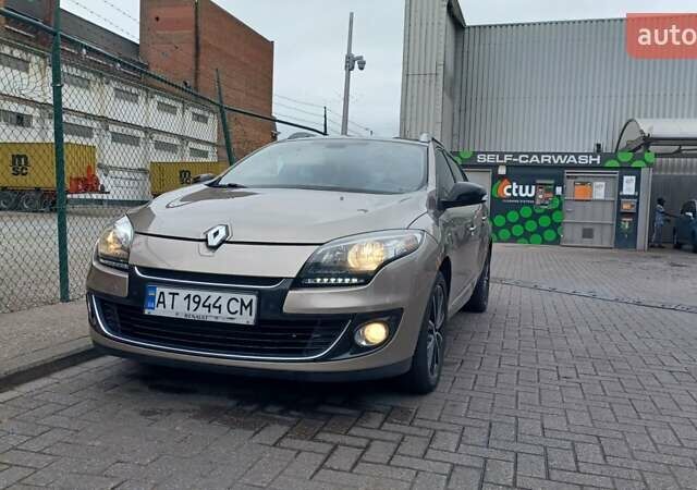 Коричневый Рено Меган, объемом двигателя 1.46 л и пробегом 255 тыс. км за 7800 $, фото 1 на Automoto.ua