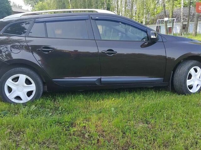 Коричневий Рено Меган, об'ємом двигуна 1.46 л та пробігом 265 тис. км за 7300 $, фото 1 на Automoto.ua