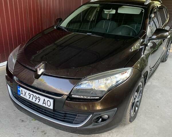 Коричневий Рено Меган, об'ємом двигуна 1.46 л та пробігом 220 тис. км за 7200 $, фото 1 на Automoto.ua