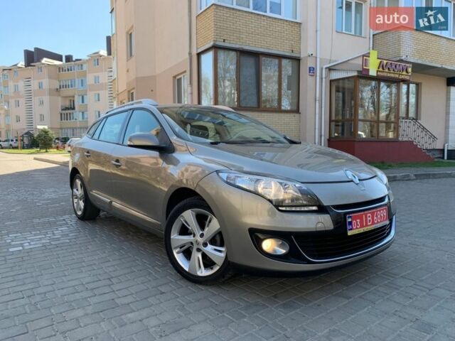 Коричневый Рено Меган, объемом двигателя 1.5 л и пробегом 241 тыс. км за 8300 $, фото 1 на Automoto.ua