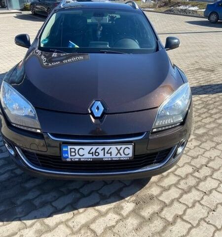 Коричневый Рено Меган, объемом двигателя 1.6 л и пробегом 218 тыс. км за 9000 $, фото 1 на Automoto.ua