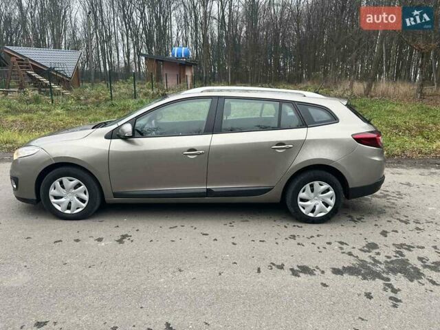 Коричневый Рено Меган, объемом двигателя 1.46 л и пробегом 262 тыс. км за 7850 $, фото 1 на Automoto.ua