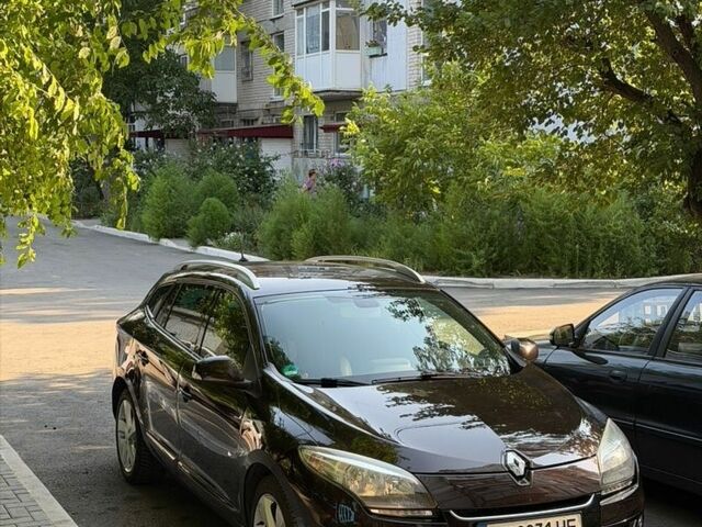 Коричневий Рено Меган, об'ємом двигуна 1.5 л та пробігом 262 тис. км за 7700 $, фото 1 на Automoto.ua