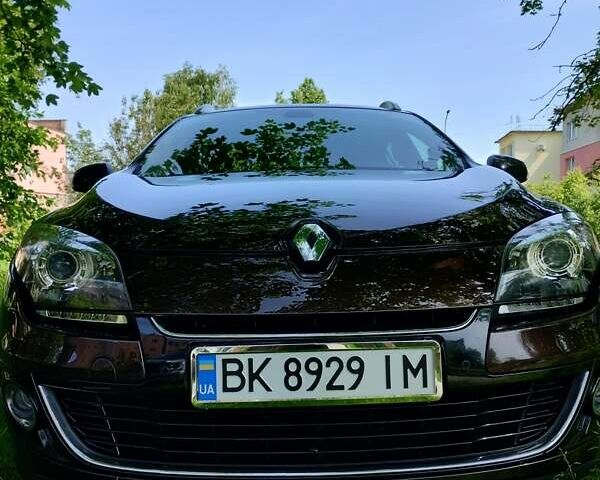Коричневый Рено Меган, объемом двигателя 1.5 л и пробегом 239 тыс. км за 9000 $, фото 1 на Automoto.ua