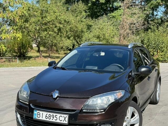 Коричневий Рено Меган, об'ємом двигуна 1.46 л та пробігом 280 тис. км за 7500 $, фото 1 на Automoto.ua