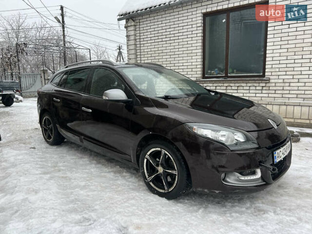 Коричневий Рено Меган, об'ємом двигуна 1.46 л та пробігом 295 тис. км за 3450 $, фото 1 на Automoto.ua