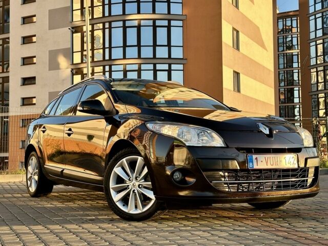Коричневый Рено Меган, объемом двигателя 1.5 л и пробегом 246 тыс. км за 7529 $, фото 1 на Automoto.ua