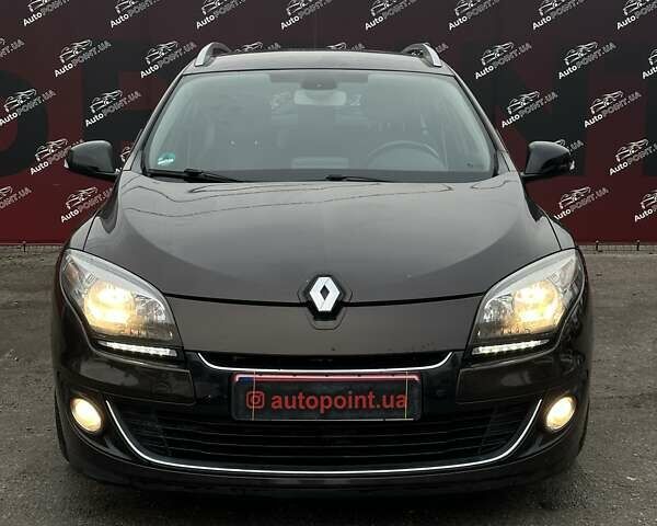 Коричневый Рено Меган, объемом двигателя 1.6 л и пробегом 189 тыс. км за 9200 $, фото 1 на Automoto.ua