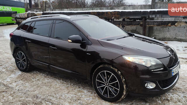 Коричневый Рено Меган, объемом двигателя 1.46 л и пробегом 289 тыс. км за 7500 $, фото 1 на Automoto.ua