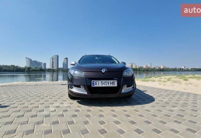 Коричневый Рено Меган, объемом двигателя 1.46 л и пробегом 350 тыс. км за 6000 $, фото 1 на Automoto.ua