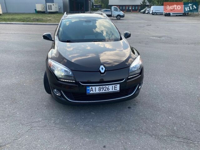 Коричневий Рено Меган, об'ємом двигуна 1.46 л та пробігом 228 тис. км за 7500 $, фото 1 на Automoto.ua