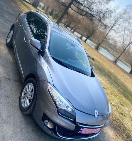 Коричневий Рено Меган, об'ємом двигуна 1.46 л та пробігом 223 тис. км за 7600 $, фото 1 на Automoto.ua