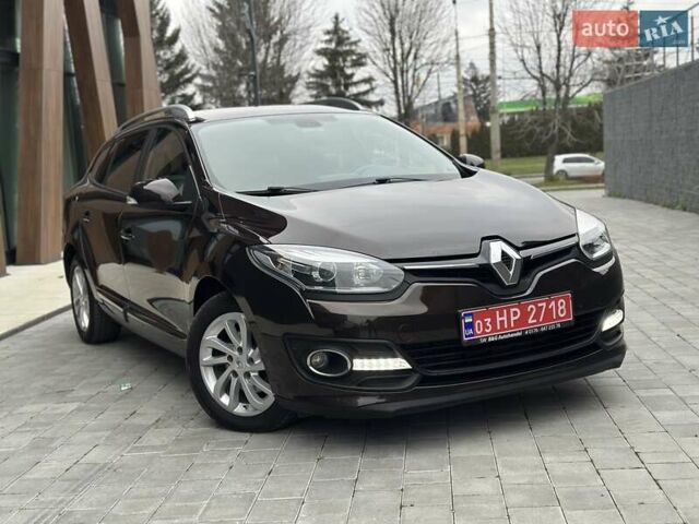 Коричневый Рено Меган, объемом двигателя 0 л и пробегом 170 тыс. км за 10800 $, фото 1 на Automoto.ua