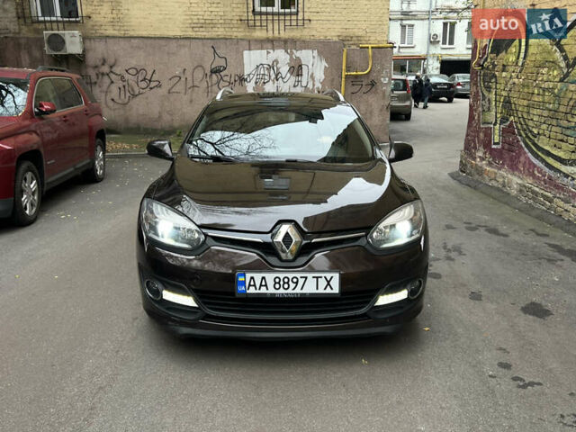 Коричневый Рено Меган, объемом двигателя 1.5 л и пробегом 230 тыс. км за 7900 $, фото 1 на Automoto.ua