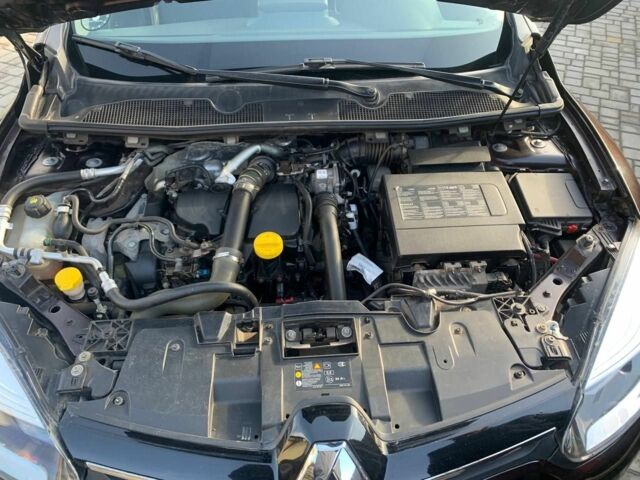 Коричневый Рено Меган, объемом двигателя 1.5 л и пробегом 240 тыс. км за 9100 $, фото 1 на Automoto.ua