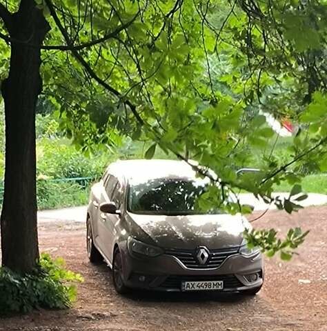 Коричневый Рено Меган, объемом двигателя 1.46 л и пробегом 227 тыс. км за 14000 $, фото 1 на Automoto.ua