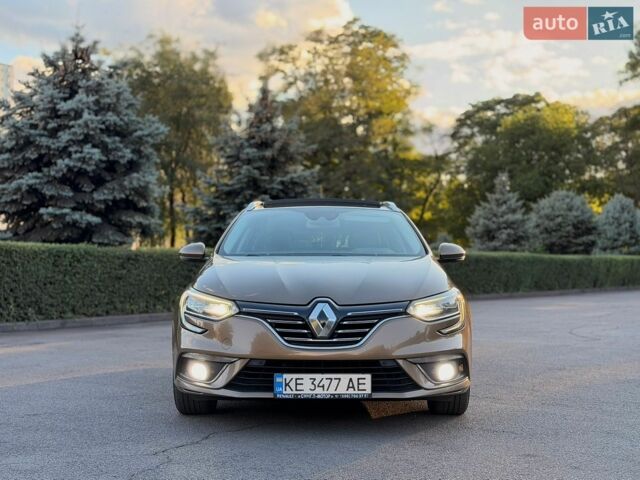 Коричневый Рено Меган, объемом двигателя 1.46 л и пробегом 285 тыс. км за 13700 $, фото 1 на Automoto.ua