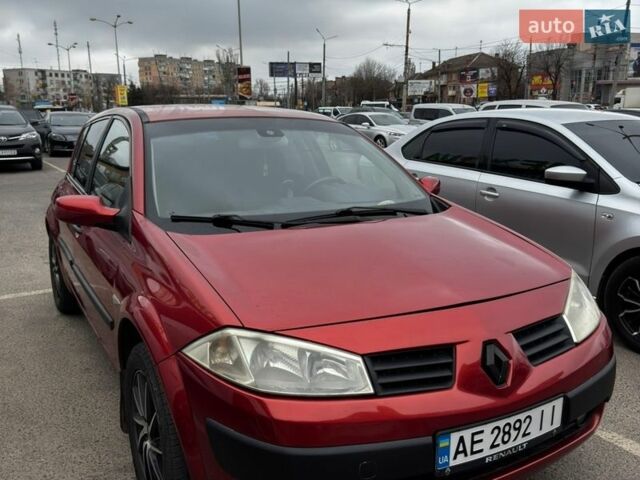Красный Рено Меган, объемом двигателя 2 л и пробегом 178 тыс. км за 3999 $, фото 1 на Automoto.ua