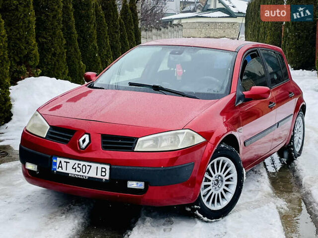 Красный Рено Меган, объемом двигателя 1.6 л и пробегом 230 тыс. км за 2950 $, фото 1 на Automoto.ua