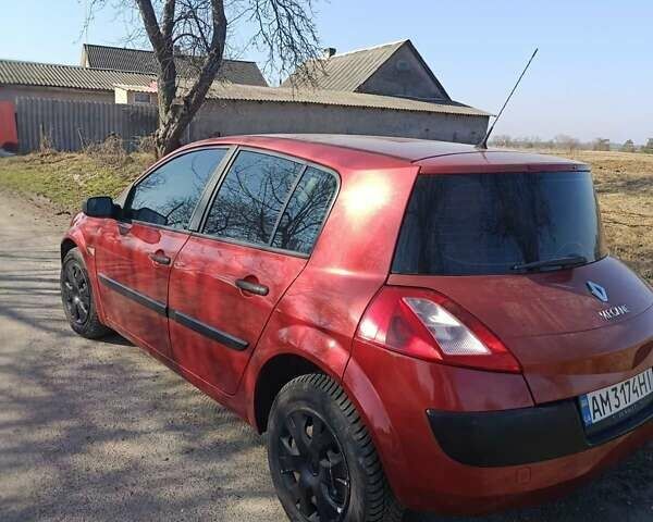 Червоний Рено Меган, об'ємом двигуна 1.4 л та пробігом 275 тис. км за 3500 $, фото 1 на Automoto.ua