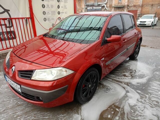 Красный Рено Меган, объемом двигателя 1.6 л и пробегом 236 тыс. км за 4000 $, фото 1 на Automoto.ua