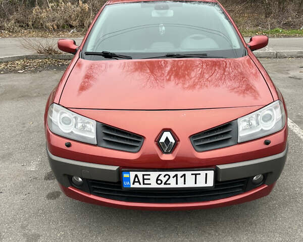 Червоний Рено Меган, об'ємом двигуна 1.87 л та пробігом 238 тис. км за 4700 $, фото 1 на Automoto.ua
