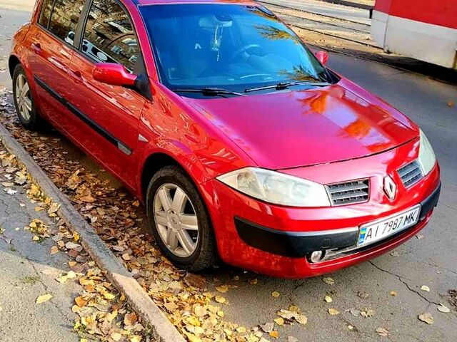 Красный Рено Меган, объемом двигателя 1.6 л и пробегом 300 тыс. км за 3500 $, фото 1 на Automoto.ua