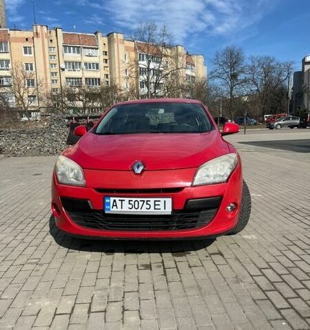 Червоний Рено Меган, об'ємом двигуна 1.6 л та пробігом 185 тис. км за 6900 $, фото 1 на Automoto.ua