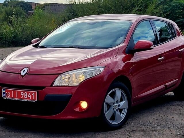 Червоний Рено Меган, об'ємом двигуна 1.6 л та пробігом 159 тис. км за 6900 $, фото 1 на Automoto.ua