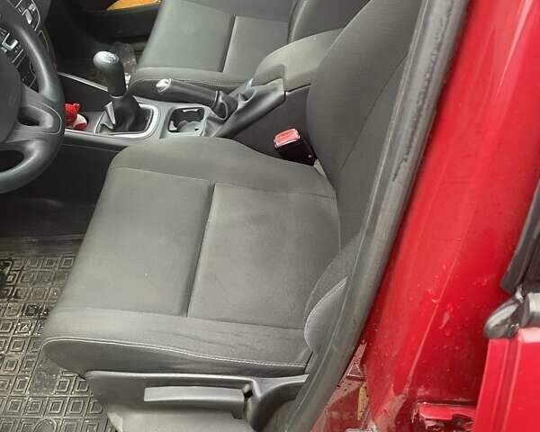 Червоний Рено Меган, об'ємом двигуна 1.6 л та пробігом 218 тис. км за 7800 $, фото 1 на Automoto.ua