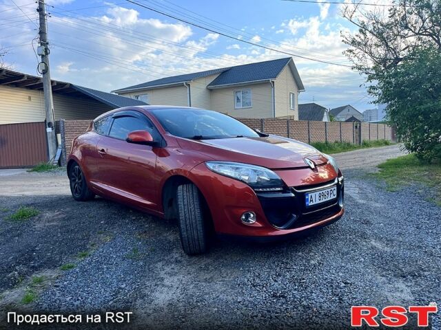 Червоний Рено Меган, об'ємом двигуна 2 л та пробігом 270 тис. км за 5200 $, фото 1 на Automoto.ua