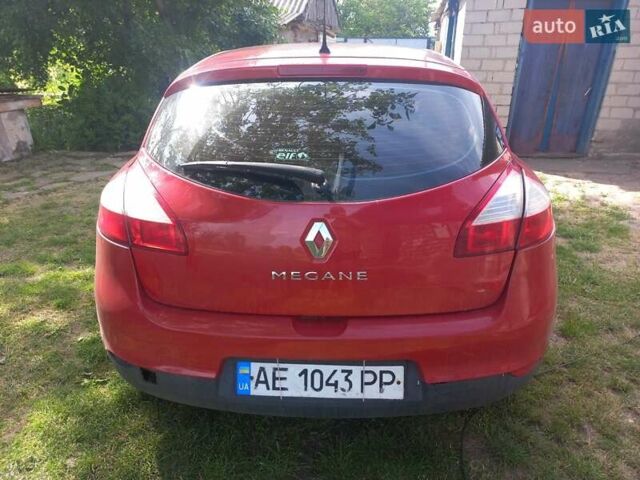 Червоний Рено Меган, об'ємом двигуна 1.6 л та пробігом 275 тис. км за 5750 $, фото 1 на Automoto.ua