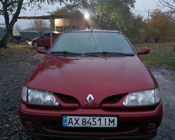 Красный Рено Меган, объемом двигателя 1.6 л и пробегом 116 тыс. км за 1700 $, фото 1 на Automoto.ua