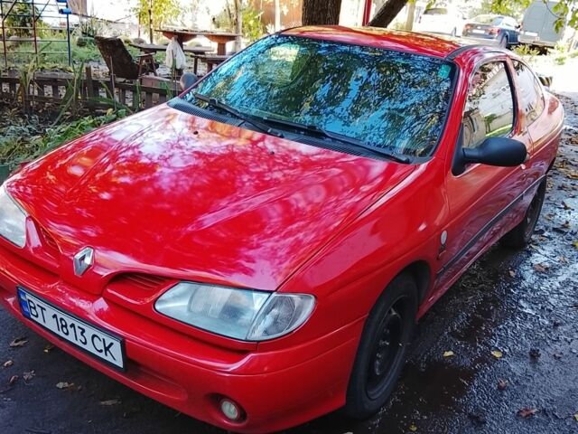 Красный Рено Меган, объемом двигателя 1.6 л и пробегом 250 тыс. км за 1750 $, фото 1 на Automoto.ua