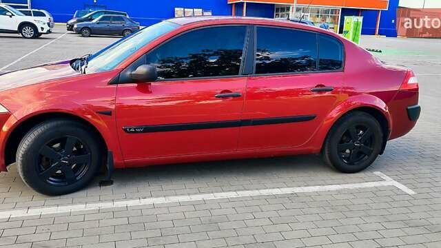 Красный Рено Меган, объемом двигателя 1.4 л и пробегом 251 тыс. км за 5000 $, фото 1 на Automoto.ua