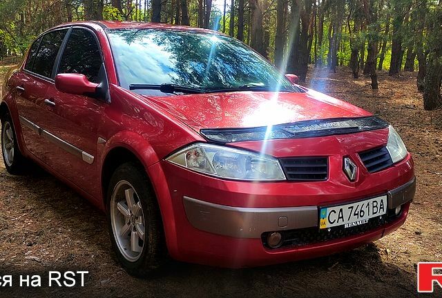 Красный Рено Меган, объемом двигателя 1.4 л и пробегом 150 тыс. км за 3000 $, фото 1 на Automoto.ua