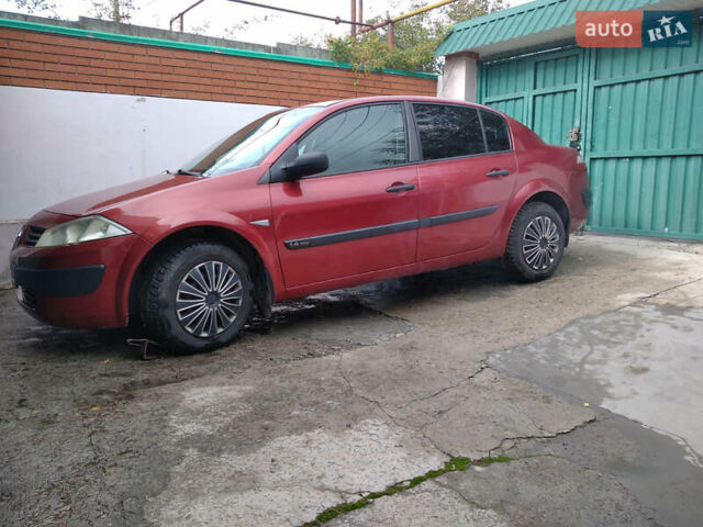 Червоний Рено Меган, об'ємом двигуна 1.39 л та пробігом 175 тис. км за 4000 $, фото 1 на Automoto.ua