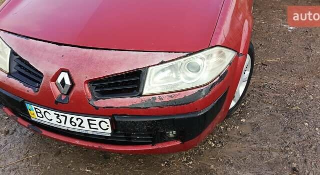 Червоний Рено Меган, об'ємом двигуна 1.39 л та пробігом 238 тис. км за 3500 $, фото 1 на Automoto.ua