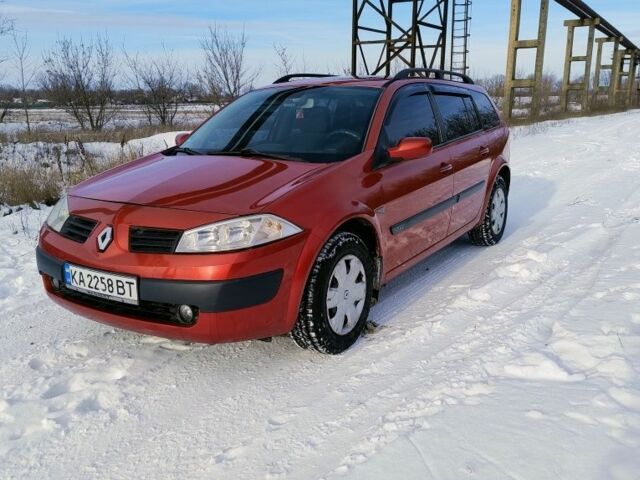 Красный Рено Меган, объемом двигателя 1.6 л и пробегом 250 тыс. км за 4400 $, фото 1 на Automoto.ua