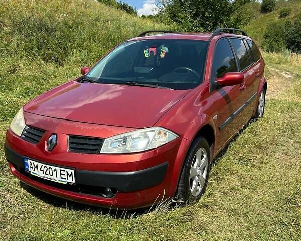 Красный Рено Меган, объемом двигателя 1.6 л и пробегом 305 тыс. км за 4300 $, фото 1 на Automoto.ua