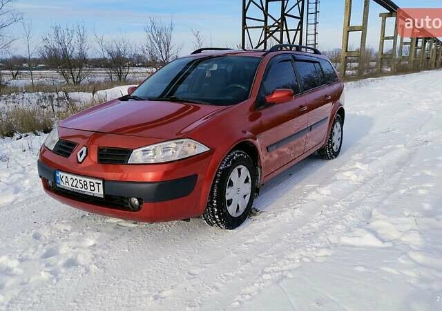 Красный Рено Меган, объемом двигателя 1.6 л и пробегом 250 тыс. км за 4500 $, фото 1 на Automoto.ua