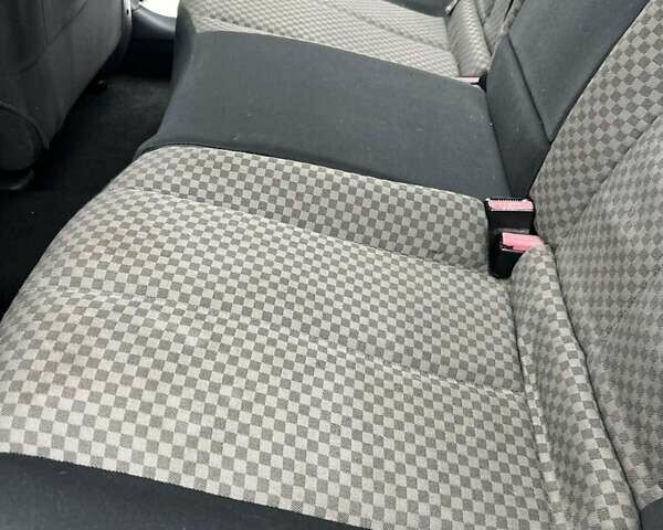 Червоний Рено Меган, об'ємом двигуна 1.6 л та пробігом 305 тис. км за 3300 $, фото 1 на Automoto.ua