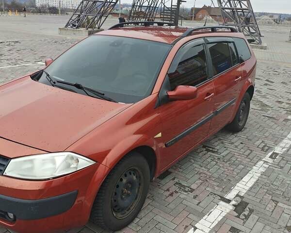 Красный Рено Меган, объемом двигателя 1.6 л и пробегом 282 тыс. км за 4600 $, фото 1 на Automoto.ua