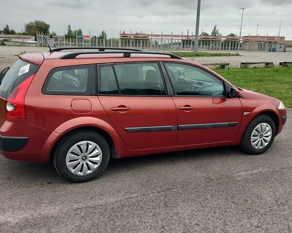 Червоний Рено Меган, об'ємом двигуна 1.4 л та пробігом 175 тис. км за 3600 $, фото 1 на Automoto.ua
