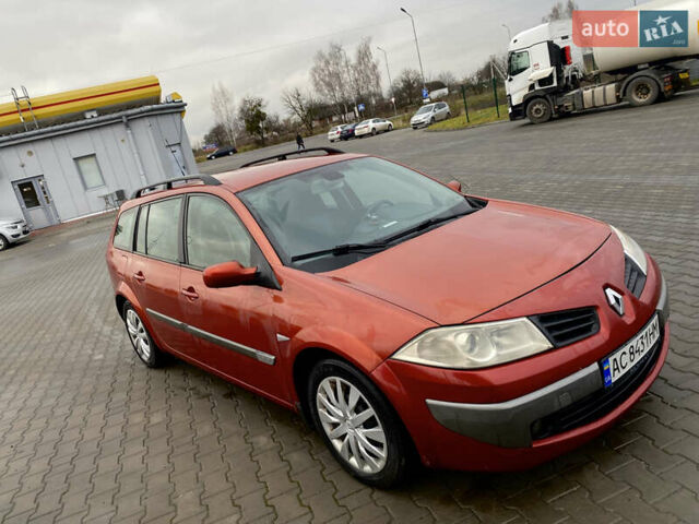 Красный Рено Меган, объемом двигателя 1.6 л и пробегом 209 тыс. км за 4500 $, фото 1 на Automoto.ua